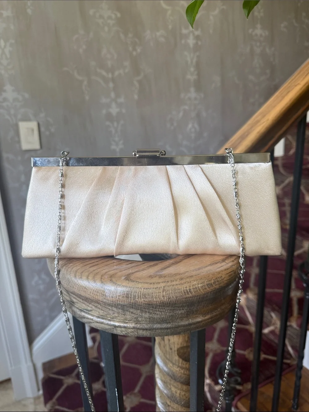 GUNNE SAX satin evening clutch very good condition ivory